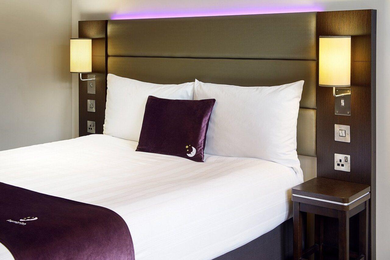 Premier Inn Chelmsford City Centre Exterior photo
