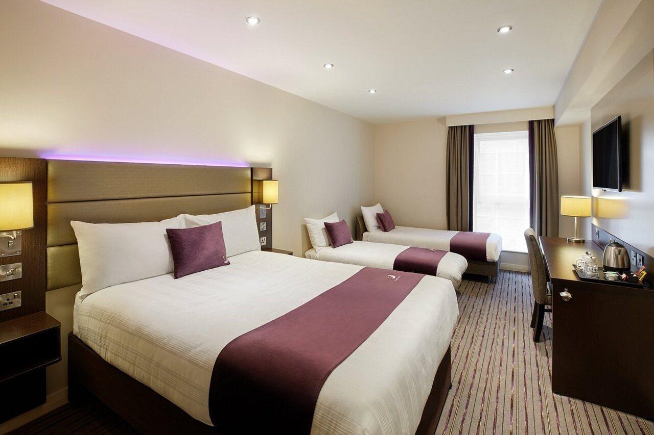 Premier Inn Chelmsford City Centre Exterior photo