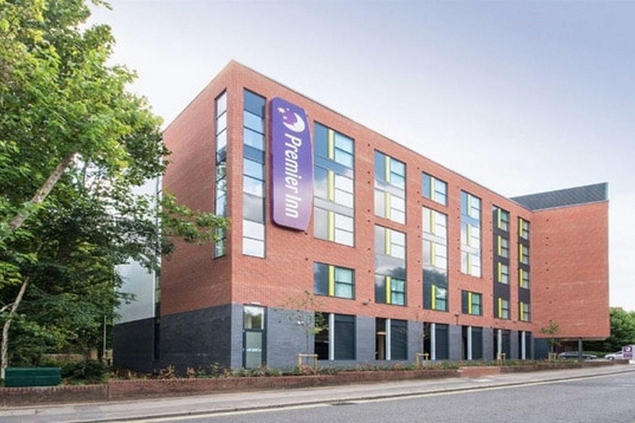 Premier Inn Chelmsford City Centre Exterior photo
